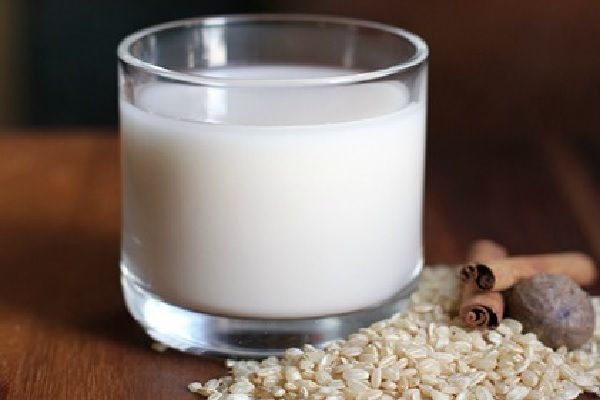agua de arroz para el pelo