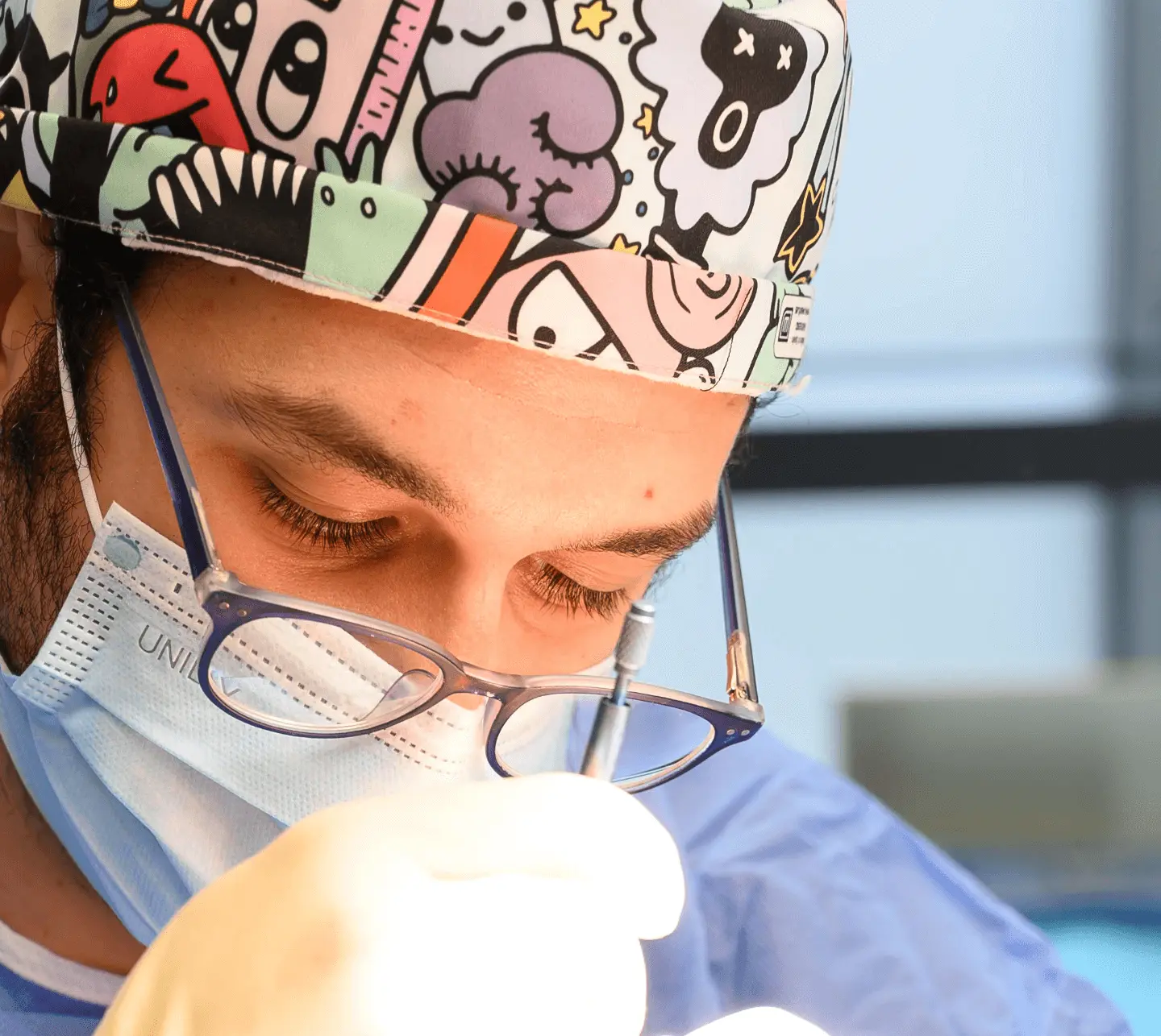 Min Time FUE Zafiro: más unidades foliculares intactas, recupera tu cabello de antes
